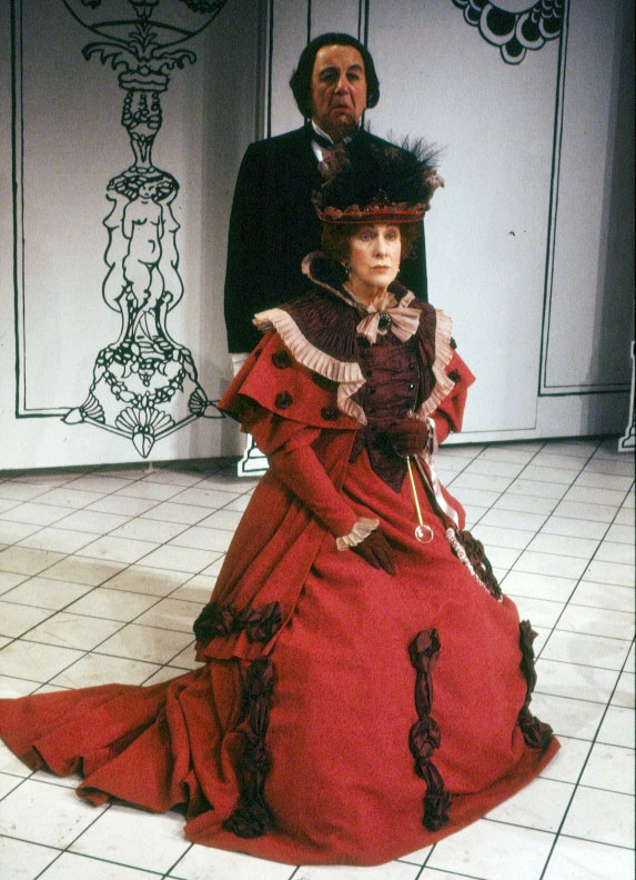 theimportanceofbeingearnestproductionphoto573x792